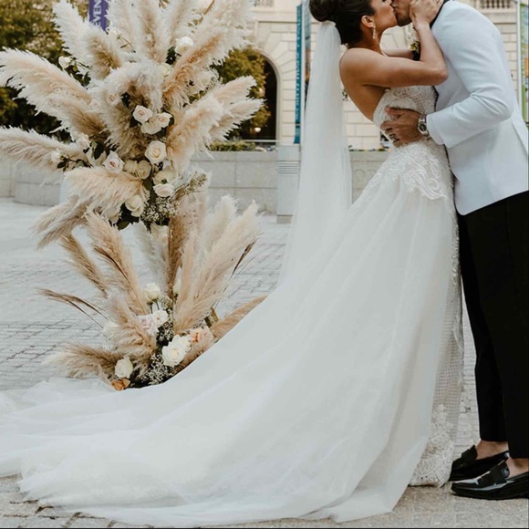 Cielo by Bijou Bridal Strapless Ivory Wedding Gown w/ Detachable Overskirt - Picture 11 of 12